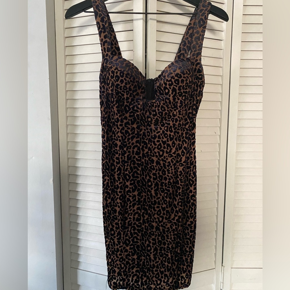 FOREVER 21 LEOPARD PRINT MINI DRESS - Picture 3 of 8